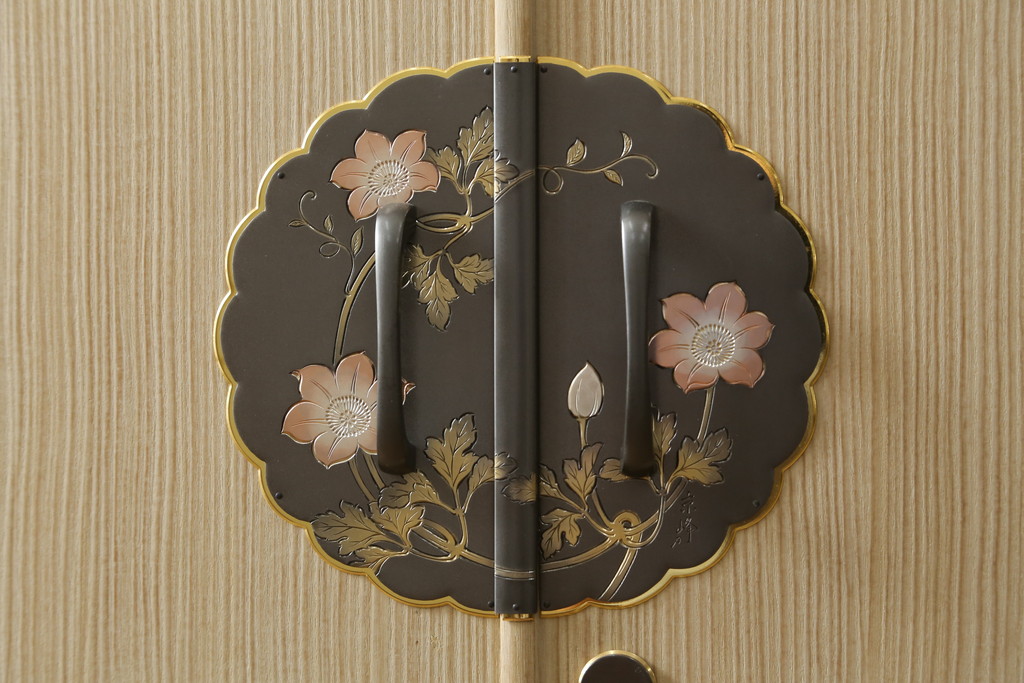中古　伝統工芸士　水科政治作　柔らかな木の色味が魅力的な加茂総桐箪笥(胴厚、総桐たんす、衣装箪笥、着物箪笥、和タンス、引き出し)(R-078358)