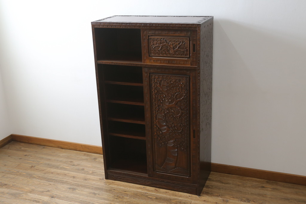 中古　美品　軽井沢彫り　細やかな彫り込みが目を引く下駄箱(シューズボックス、収納棚、戸棚、靴箱、玄関収納)(R-080038)