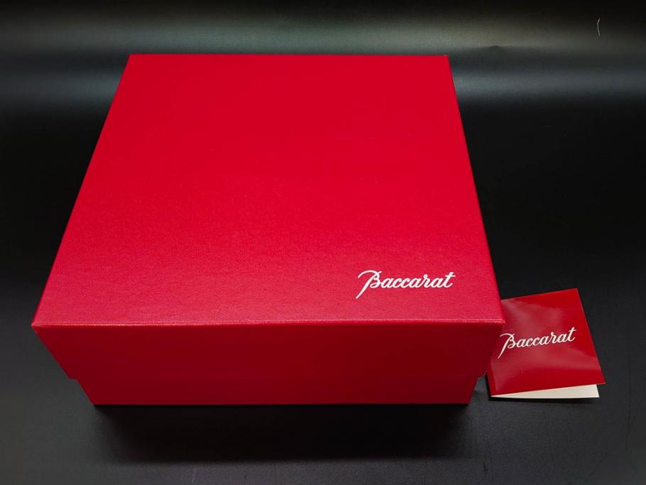 フランス　Baccarat　バカラ　アラベスク　(大)約20cm　(小)約12cm　澄んだ透明感が魅力のプレート4枚セット(小皿、中皿、フルレッドクリスタル、共箱付き)(R-081302)