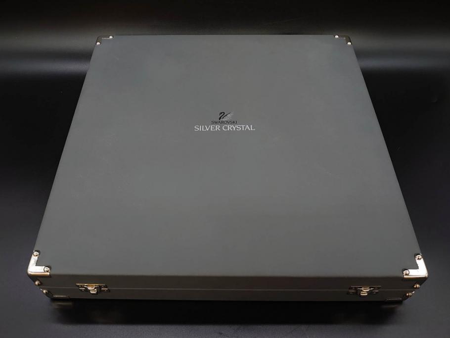 オーストリア　SWAROVSKI(スワロフスキー)　SILVER CRYSTAL(シルバー クリスタル)　チェスセット(チェス盤、駒、ピース、スワン印、ケース付き、外箱付き)(R-081304)