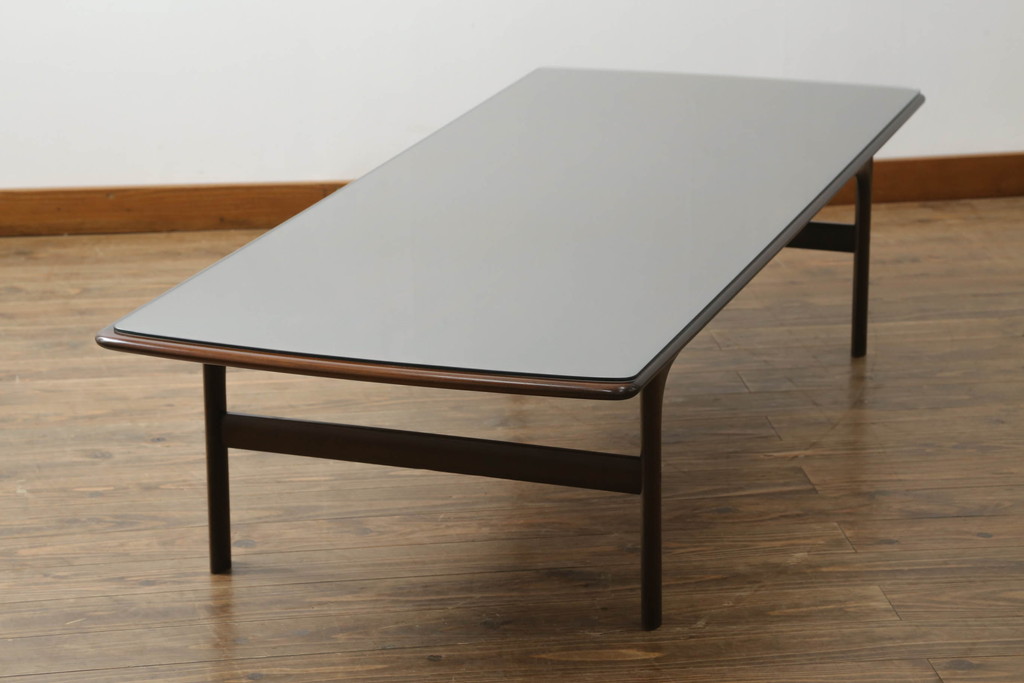 北欧ビンテージ　ノルウェー　S MOBLER(モブラー)　rasmus solberg cabinetmaker norway(ラスムスソルベルグ) 　ローズウッド材　シンプルモダンで曲線の優しいセンターテーブル(ローテーブル、ヴィンテージ)(R-058182)
