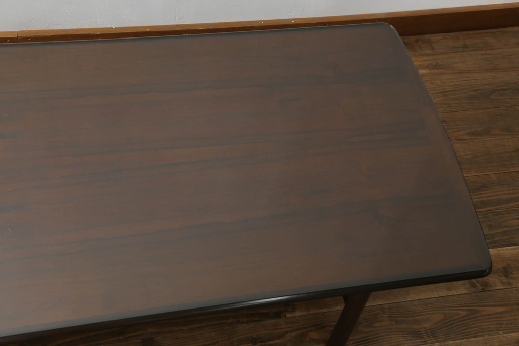 北欧ビンテージ　ノルウェー　S MOBLER(モブラー)　rasmus solberg cabinetmaker norway(ラスムスソルベルグ) 　ローズウッド材　シンプルモダンで曲線の優しいセンターテーブル(ローテーブル、ヴィンテージ)(R-058182)