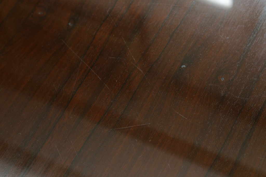 北欧ビンテージ　ノルウェー　S MOBLER(モブラー)　rasmus solberg cabinetmaker norway(ラスムスソルベルグ) 　ローズウッド材　シンプルモダンで曲線の優しいセンターテーブル(ローテーブル、ヴィンテージ)(R-058182)