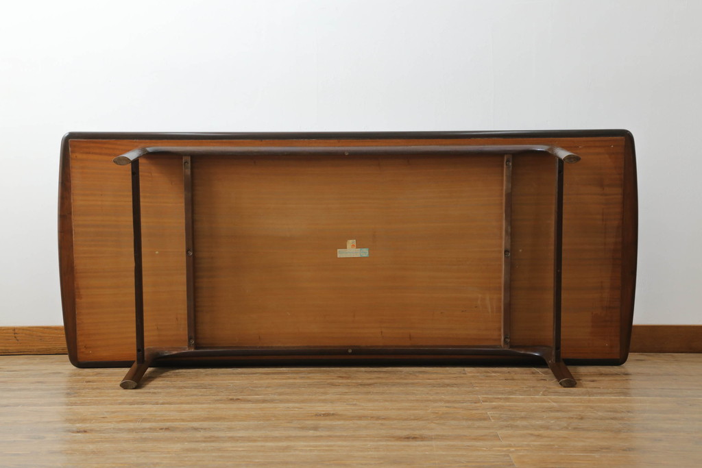 北欧ビンテージ　ノルウェー　S MOBLER(モブラー)　rasmus solberg cabinetmaker norway(ラスムスソルベルグ) 　ローズウッド材　シンプルモダンで曲線の優しいセンターテーブル(ローテーブル、ヴィンテージ)(R-058182)