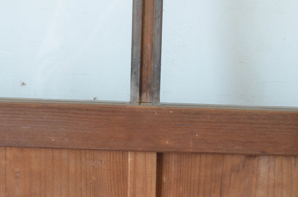 アンティーク建具　レトロな雰囲気のガラス窓付き扉1枚(木製ドア、ガラスドア、開き戸)(R-065494)