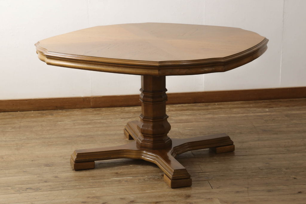 中古　DREXEL HERITAGE(ドレクセルヘリテイジ)　Grand Villa(グランドヴィラ)　ダイニングテーブル(エクステンションテーブル、2人掛け、4人掛け)(定価約60万円)(R-051147)