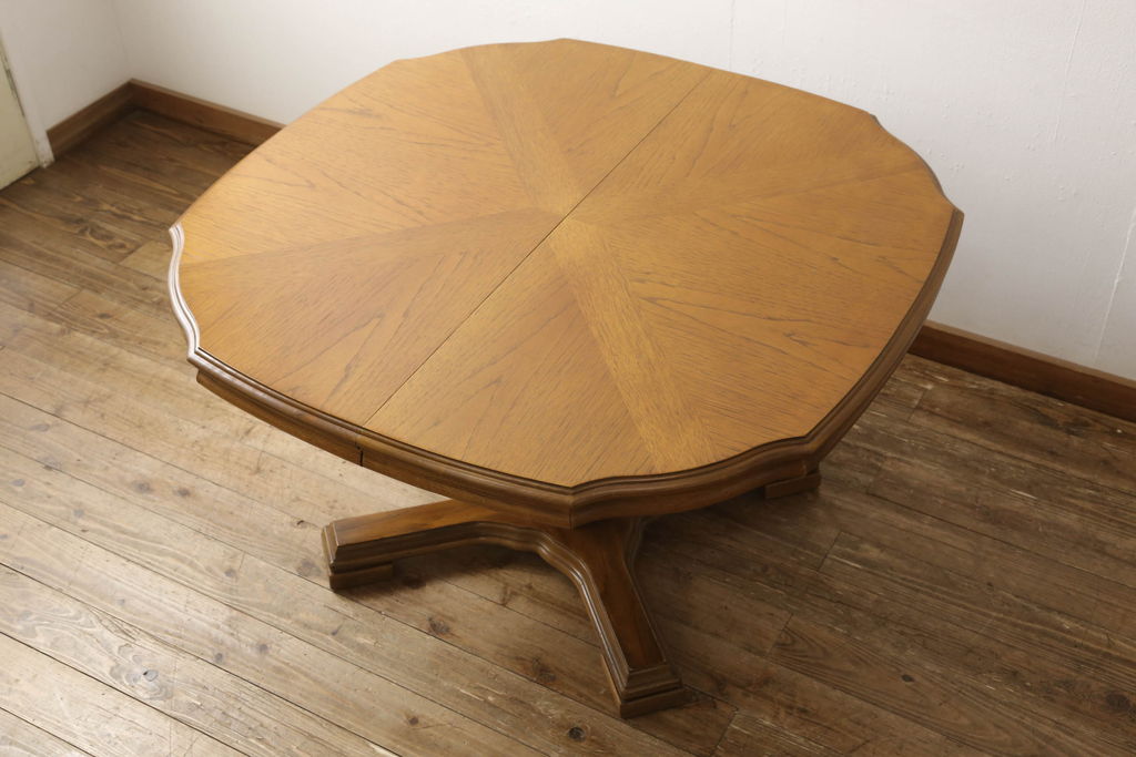 中古　DREXEL HERITAGE(ドレクセルヘリテイジ)　Grand Villa(グランドヴィラ)　ダイニングテーブル(エクステンションテーブル、2人掛け、4人掛け)(定価約60万円)(R-051147)