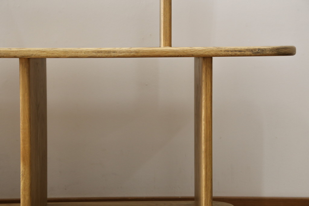 中古　希少な絶版品!　ACME Furniture(アクメファニチャー)　POCATELLO　SHELF(ポカテロ　シェルフ)-2018　アシンメトリーなデザインがお洒落な飾り棚(オープンラック、ディスプレイラック、陳列棚、店舗什器)(R-077693)