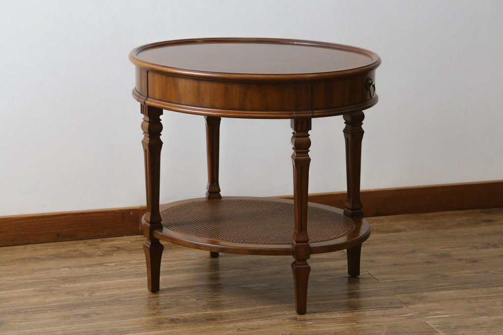 中古　美品!!　DREXEL HERITAGE(ドレクセルヘリテイジ)　Cameo Classics(キャメオクラシックス)　上品な佇まいが魅力の引き出し付きサイドテーブル(ナイトテーブル、エンドテーブル、ローテーブル、花台、飾り台)(R-068479)