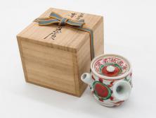 須田菁華　九谷焼　呉須赤絵　赤玉　鮮やかな色合いに気分も華やぐ急須(花、和食器、水注、茶道具、煎茶、茶器、水指、水差、共箱付き、ウコン布付き)(R-081325)