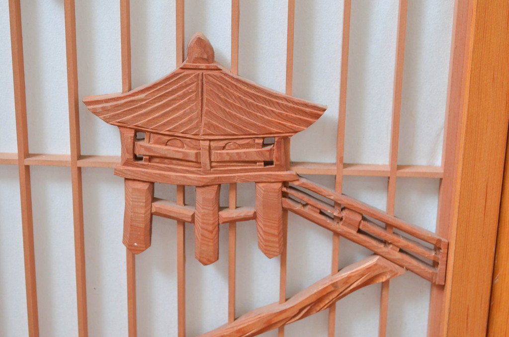 アンティーク建具　大胆かつ繊細な彫刻が美しい障子付き書院戸4枚セット(窓、引き戸、障子戸)(R-080925)