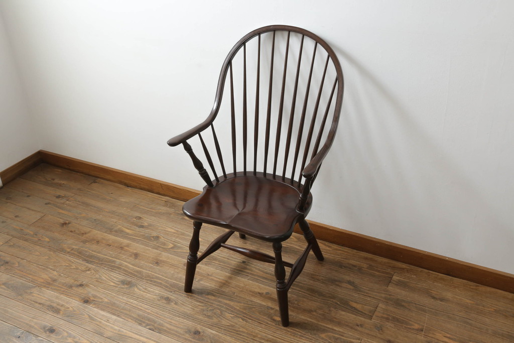 中古　超美品　松本民芸家具　すっきりとしたデザインが魅力のアーチバックアームチェア(椅子、イス、板座チェア、ダイニングチェア、ウインザーチェア、ウィンザーチェア、アームチェア、曲木)(定価約19万円)(R-063808)
