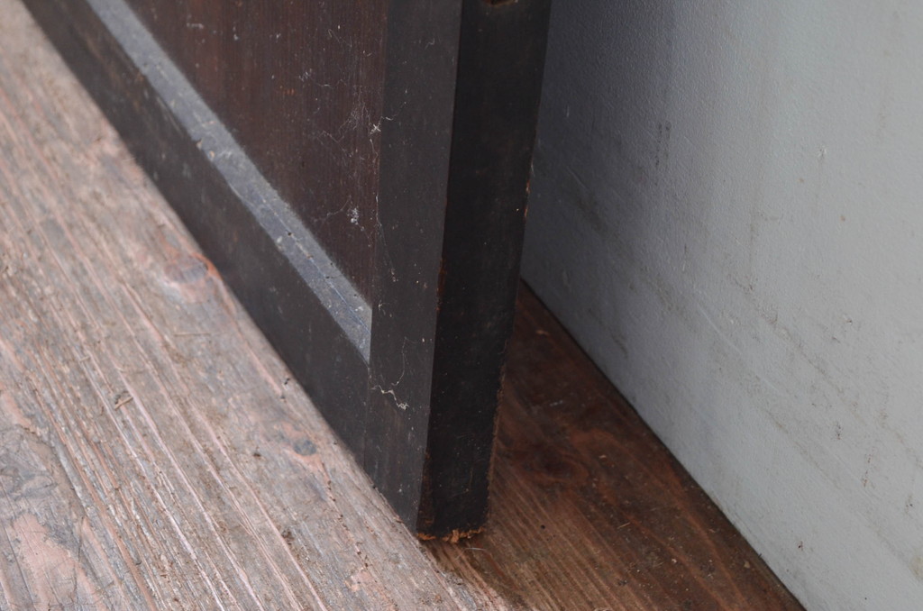 アンティーク建具　上質な和の空間づくりに活躍する板戸1枚(引き戸)(R-080445)