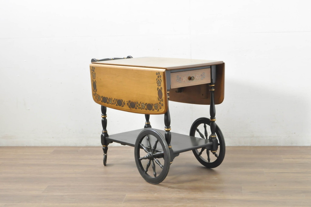 アメリカヴィンテージ　希少な廃版品　アメリカ高級家具　Ethan Allen(イーセン・アーレン)　花のデザインが魅力のバタフライサービスワゴン(キッチンワゴン、キッチンカート、サイドテーブル、ワゴンテーブル、キャスターワゴン、ビンテージ)(R-080353)
