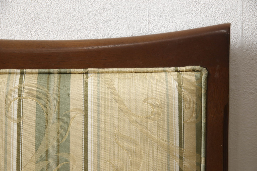 中古　美品　マルニ木工(MARUNI)　地中海シリーズ　カンヌ　クラシカルなデザインのファブリックがお洒落なダイニングチェア2脚セット(椅子、イス、バラ売り可能)(定価2脚で約16万円)(R-066604)