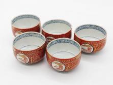 江戸期　古伊万里　赤絵　金彩　鮮やかな色彩が目を引く湯呑み5客セット(鳳凰、松竹梅、湯のみ、ぐい吞み、煎茶、茶器、和食器)(R-081328)