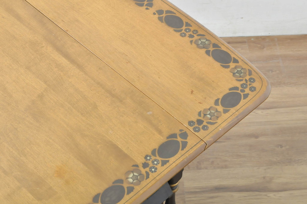 アメリカヴィンテージ　希少な廃版品　アメリカ高級家具　Ethan Allen(イーセン・アーレン)　花のデザインが魅力のバタフライサービスワゴン(キッチンワゴン、キッチンカート、サイドテーブル、ワゴンテーブル、キャスターワゴン、ビンテージ)(R-080353)