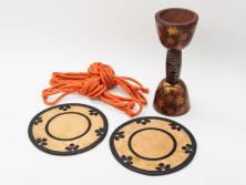 時代物　和楽器　優雅なデザインが見事な小鼓(梨地、金蒔絵、桜、紅葉、花、流水文様、木製、漆、つづみ、鼓胴、革一組2枚、調緒2本組、横調べ、縦調べ、小締、和楽器、打楽器、雅楽、能楽)(R-081334)