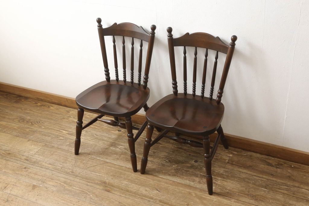 中古　美品　松本民芸家具　16型スピンドルチェア　ゆったりと座れるダイニングチェア2脚セット(板座チェア、椅子、イス)(R-059847)