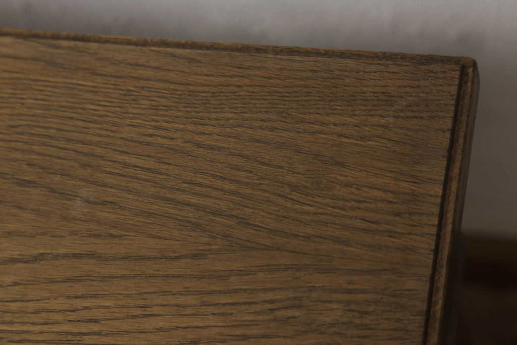 中古　神戸洋家具　ナラ材　挽き物脚が上品な雰囲気を醸し出す片袖机(在宅ワーク用、在宅用、ワークデスク、オフィスデスク、テーブル)(R-060723)