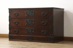 中古　美品　天板リメイク　岩谷堂箪笥　奥行たっぷりサイズの特注品衣装箪笥(チェスト、洋服タンス、収納タンス、重ね箪笥)(R-057618)