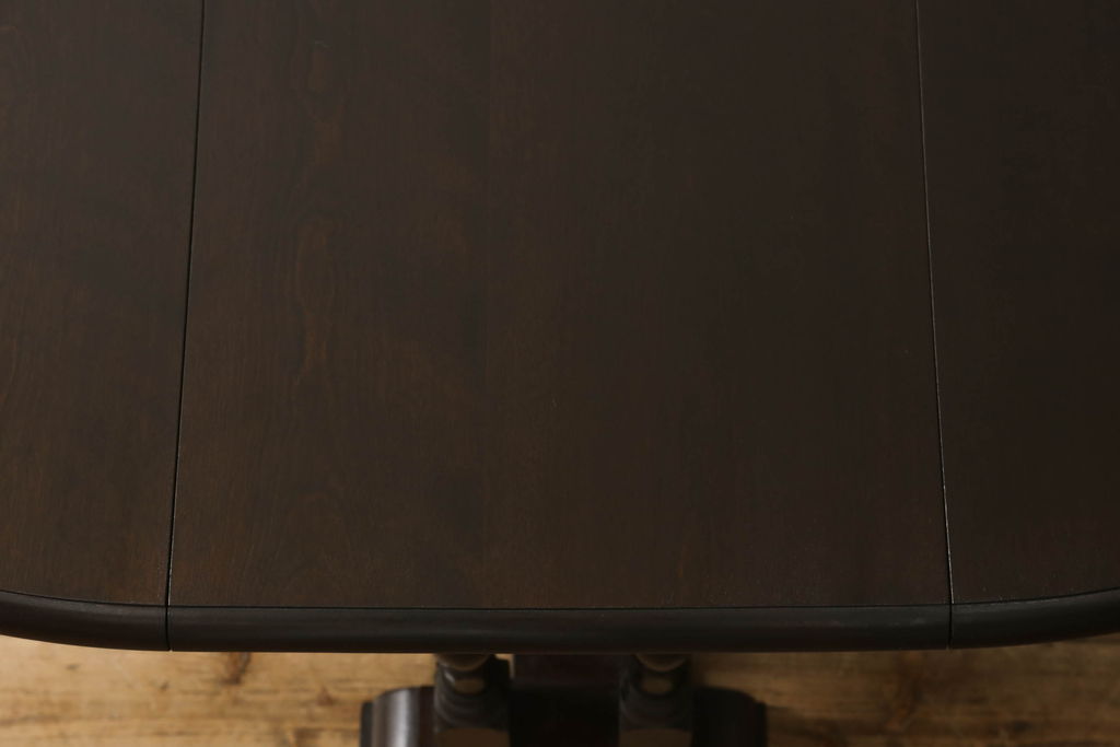 中古　松本民芸家具　脚のデザインがシックな27型バタフライ卓(ドロップリーフテーブル、ダイニングテーブル、バタフライテーブル、エクステンションテーブル、食卓、2人掛け、4人掛け)(定価約20万円)(R-060999)