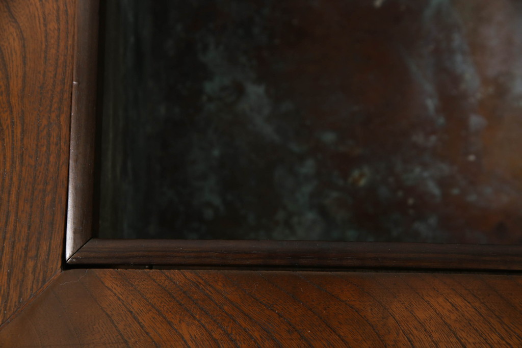 和製アンティーク　極厚天板　総欅(ケヤキ)材　趣ある佇まいが目を引く重厚な関西火鉢(囲炉裏テーブル、長火鉢、木製火鉢、座卓)(R-067381)