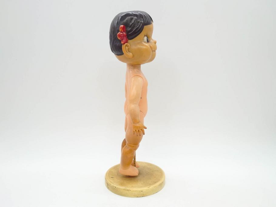 不二家　マスダヤ　木製台座　高さ 約38cm　レトロな雰囲気のペコちゃん人形(着せ替え、首振り、増田屋、玩具)(R-081350)