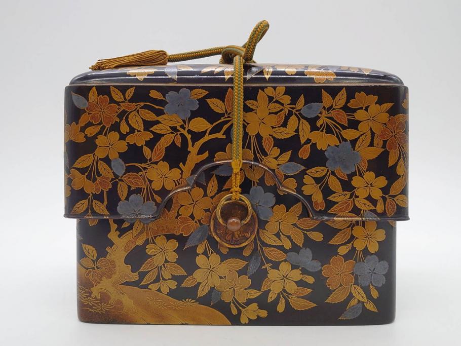 明治期　時代物　蒔絵　漆器　優美で上品な雰囲気の手箱(桜?、花、金彩、木製、漆芸、漆器、文箱、収納箱、手許箱、紐付き)(R-081352)