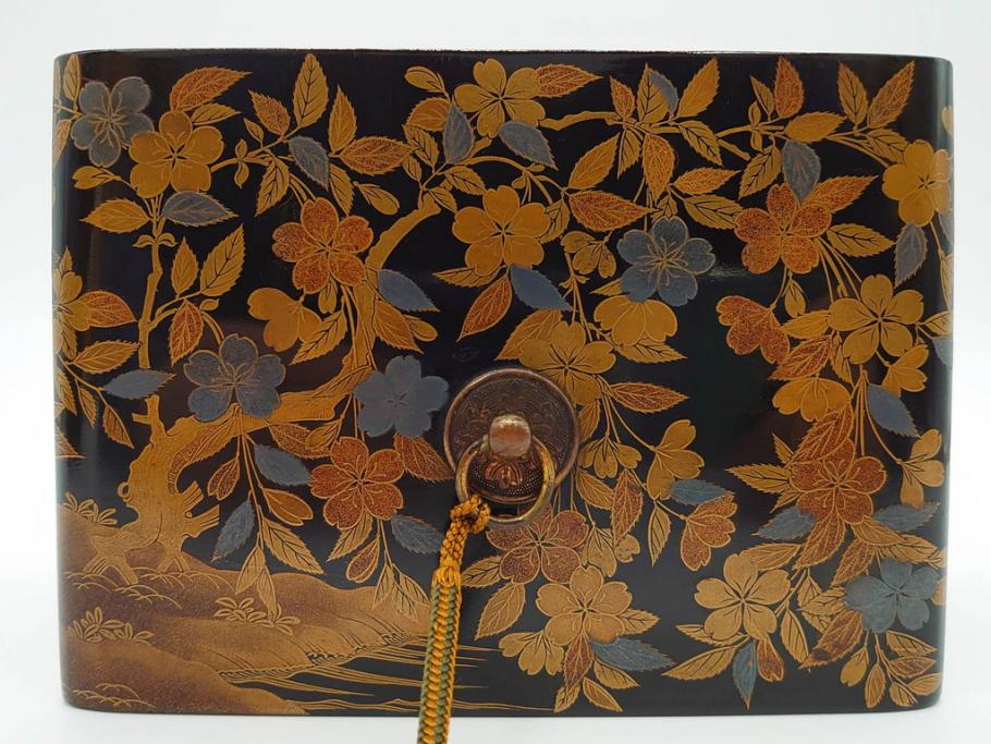 明治期　時代物　蒔絵　漆器　優美で上品な雰囲気の手箱(桜?、花、金彩、木製、漆芸、漆器、文箱、収納箱、手許箱、紐付き)(R-081352)