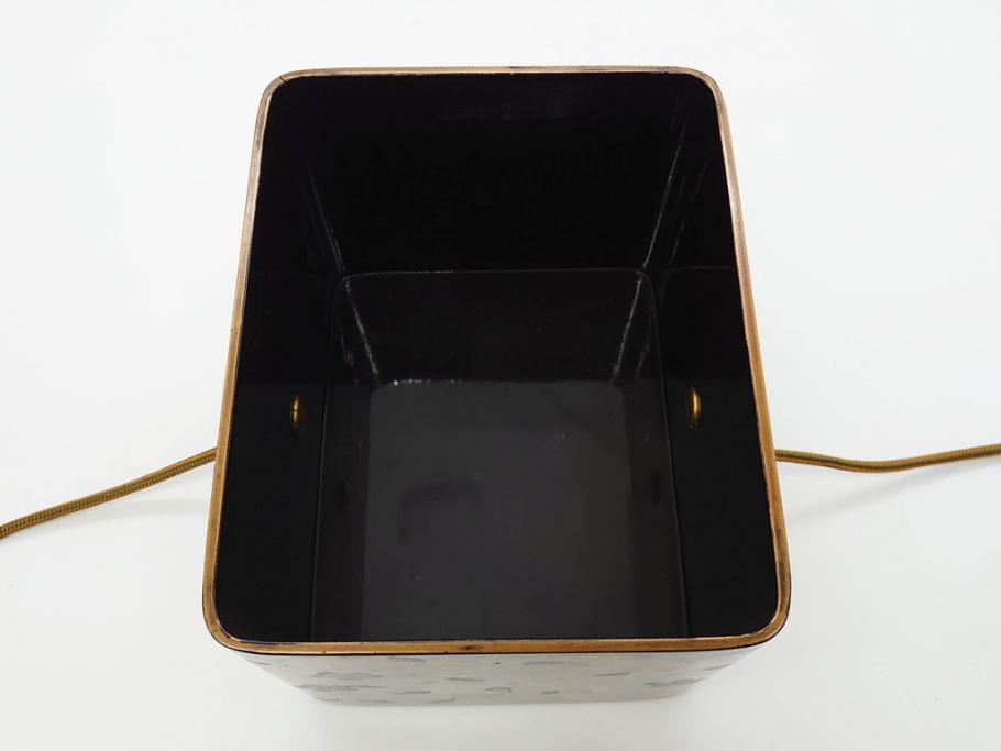 明治期　時代物　蒔絵　漆器　優美で上品な雰囲気の手箱(桜?、花、金彩、木製、漆芸、漆器、文箱、収納箱、手許箱、紐付き)(R-081352)
