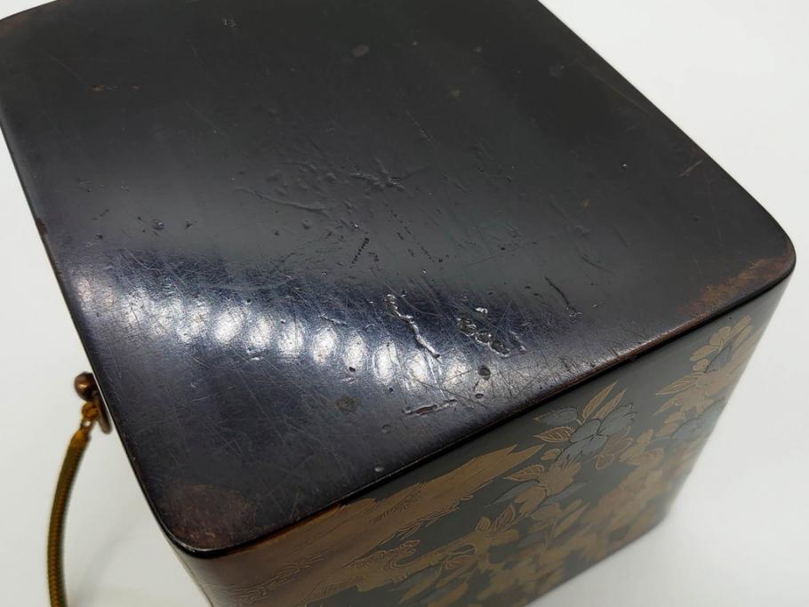 明治期　時代物　蒔絵　漆器　優美で上品な雰囲気の手箱(桜?、花、金彩、木製、漆芸、漆器、文箱、収納箱、手許箱、紐付き)(R-081352)