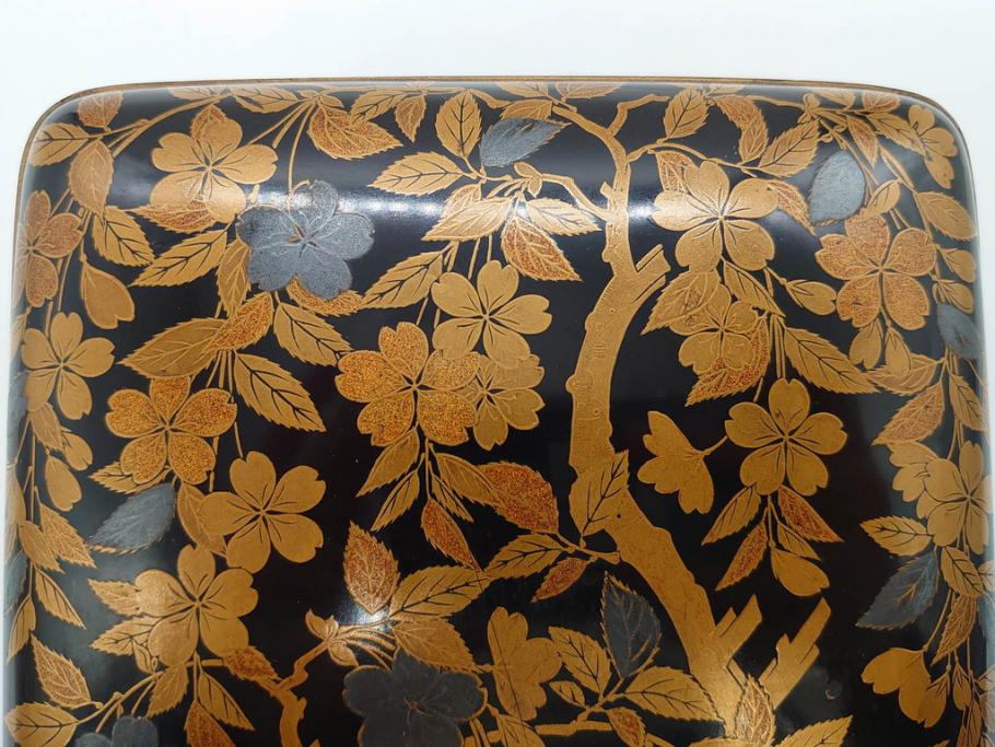 明治期　時代物　蒔絵　漆器　優美で上品な雰囲気の手箱(桜?、花、金彩、木製、漆芸、漆器、文箱、収納箱、手許箱、紐付き)(R-081352)