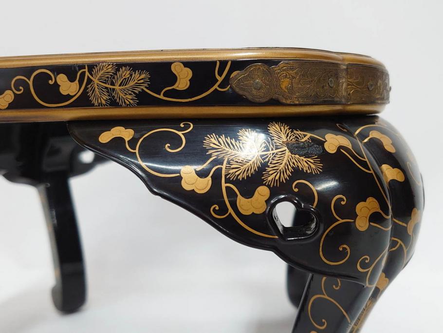 江戸～明治期　蒔絵　松唐草　火箸　華やかな気品を感じる大名火鉢(木製、漆芸、猫脚、手あぶり)(R-081353)
