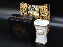 VERSACE(ヴェルサーチェ)　Rosenthal(ローゼンタール)　メデューサ　独創的なデザインが魅力の花瓶(ゴルゴナ、フラワーベース、花器、花入、花生、金彩、共箱付き、袋付き)(R-081354)