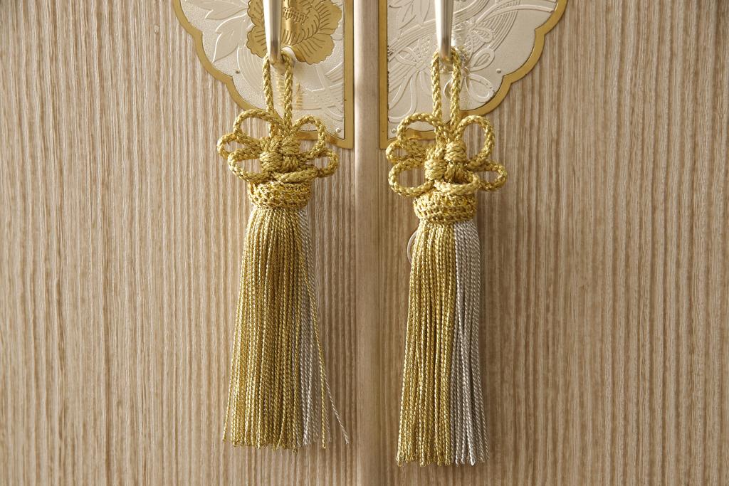 中古　伝統工芸品　頓所芳男作　気品を感じさせる美しい佇まいが魅力的な加茂桐箪笥・上段(胴厚、総桐たんす、総桐箪笥、着物箪笥、衣装箪笥、和タンス、引き出し)(R-081609)