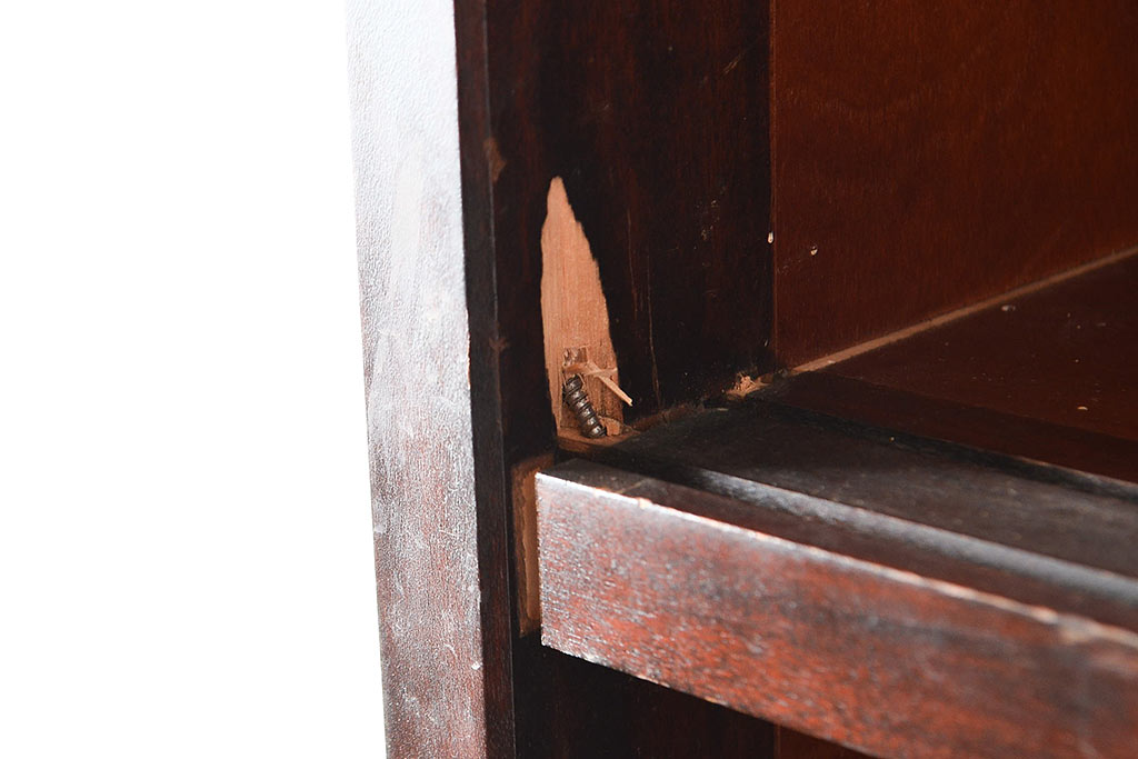 中古　北海道民芸家具　美しい木肌とシックな佇まいが魅力的な重ね戸棚(収納棚、戸棚、食器棚)(R-048647)