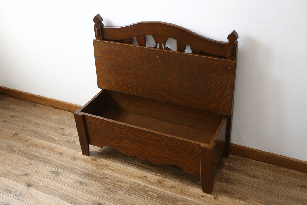 中古　美品　ブランド家具　かわいいデザインの収納付きベンチ(椅子、いす、イス、板座チェア)(R-080009)