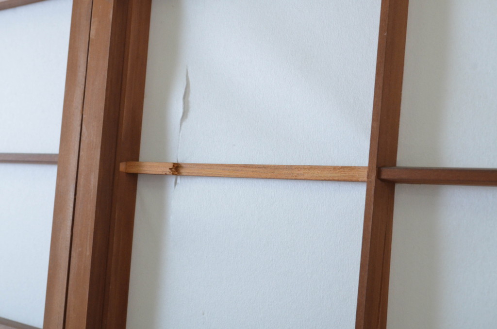 アンティーク建具　腰板の凝ったデザインが魅力的な障子戸4枚セット(引き戸)(R-065472)