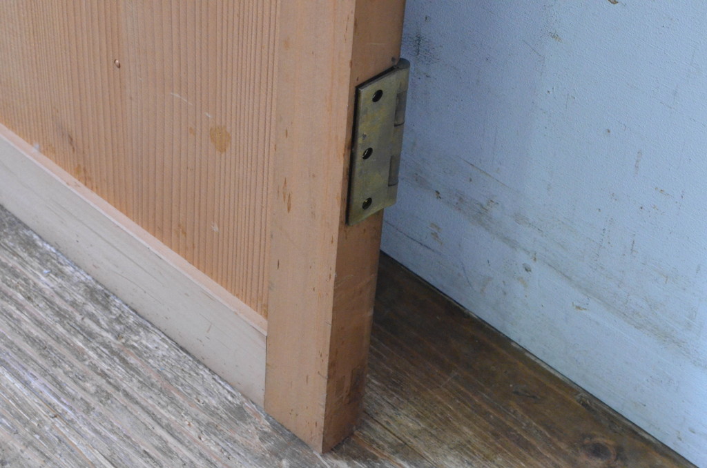 アンティーク建具　美しい柾目が魅力的な舞良戸1枚(まいらど、扉、ドア、板戸)(R-065476)
