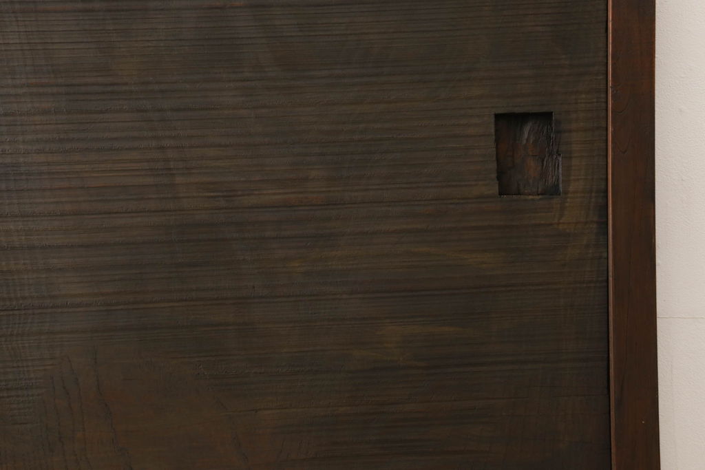 アンティーク建具　明治期　総欅(ケヤキ)材　重厚感のある佇まいが魅力のリメイク蔵戸1枚(玄関戸、引き戸、建具)(R-060408)