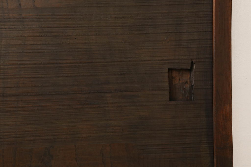 アンティーク建具　明治期　総欅(ケヤキ)材　重厚感のある佇まいが魅力のリメイク蔵戸1枚(玄関戸、引き戸、建具)(R-060408)