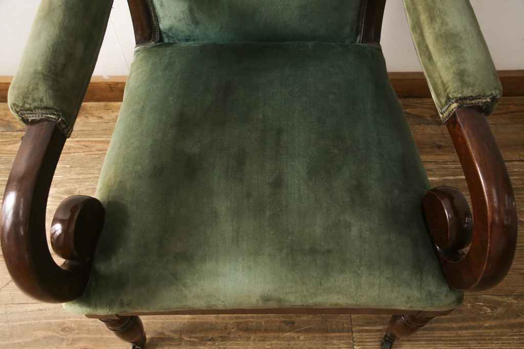 フランスアンティーク　マホガニー材　優雅な佇まいが魅力的なキャスター付きアームチェア(椅子、イス)(R-057384)