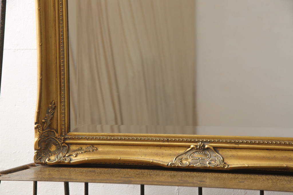 イギリスビンテージ　アイアンスタンド付き!エレガントな彫刻フレームのスタンドミラー(鏡、姿見、ヴィンテージ)(R-056458)