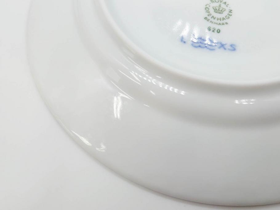 デンマーク　ROYAL COPENHAGEN(ロイヤルコペンハーゲン)　ブルーフルーテッド ハーフレース　(大)約25cm　(小)約19cm　繊細な絵付けが可愛らしいプレート3枚セット(大皿、中皿、洋食器、北欧)(R-081212)