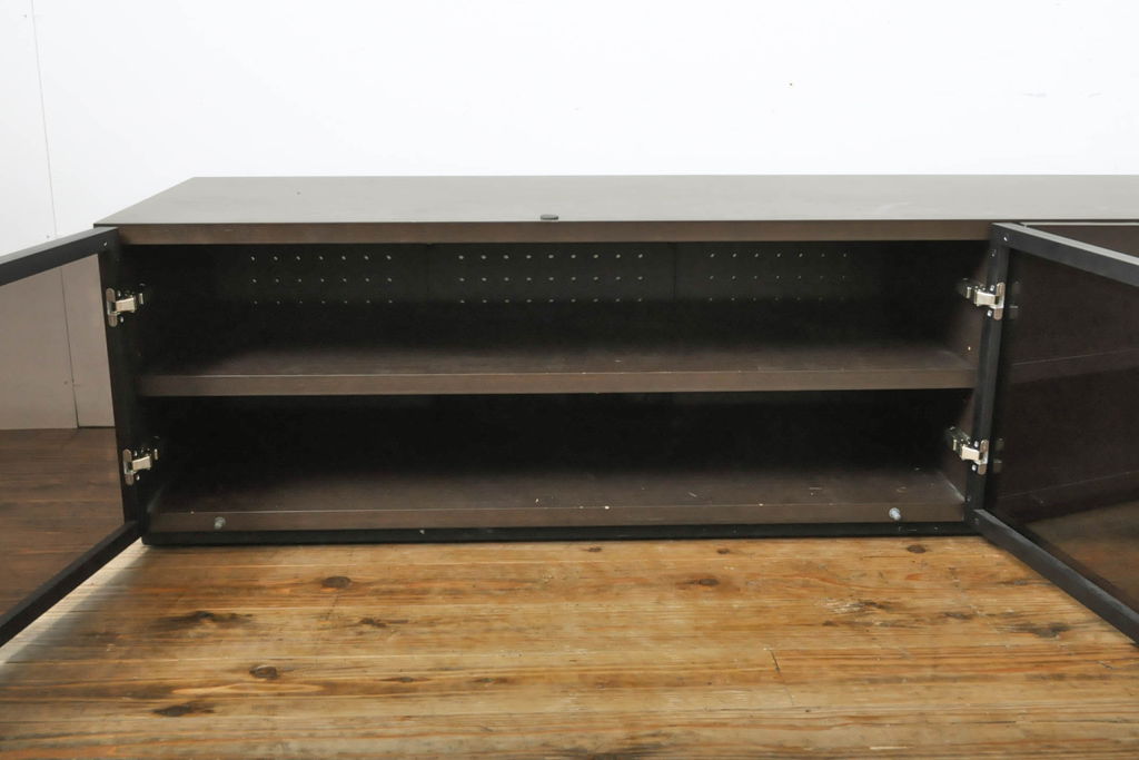 中古　美品　arflex(アルフレックス)　C.C.09(シー.シー.09)　Carlo Colombo(カルロ・コロンボ)　シンプルモダンな佇まいが美しいテレビ台(テレビボード、ローボード、収納棚、引き出し)(定価約45万円)(R-060530)