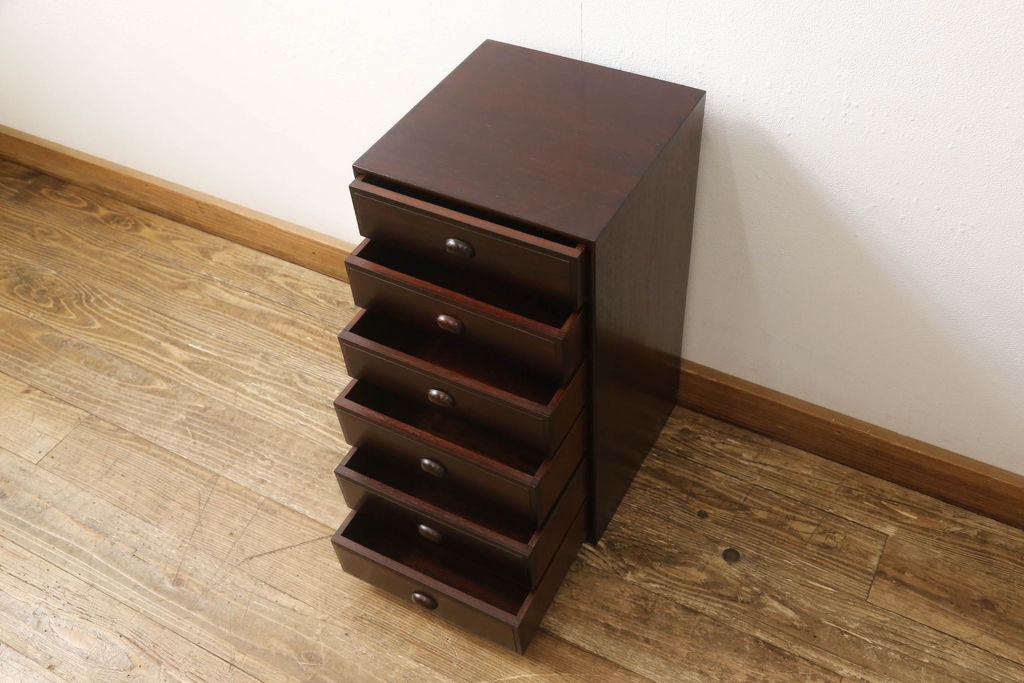 中古　美品　大阪唐木指物　総漆塗り　紫檀(シタン)　和モダンな空間づくりに取り入れやすい六段小引き出し(小物収納、卓上箪笥、チェスト)(R-060776)