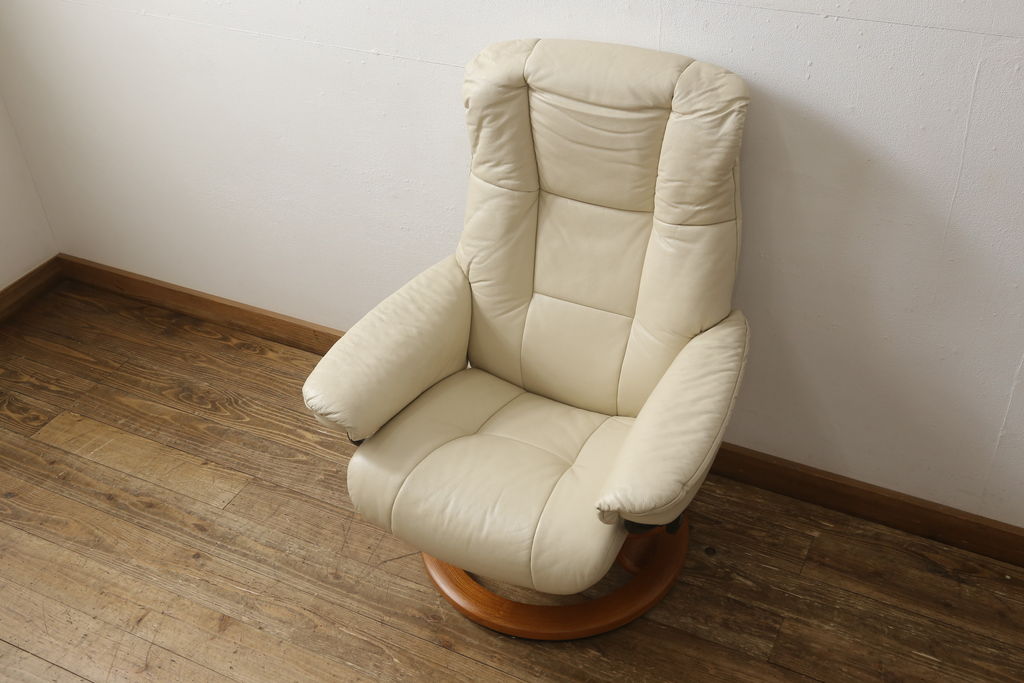 中古　美品　EKORNES(エコーネス)　本革　メイフェア　ストレスレスチェア(S)オットマン付き(定価約28万円)(リクライニングチェア、アームチェア、椅子)(R-056509)