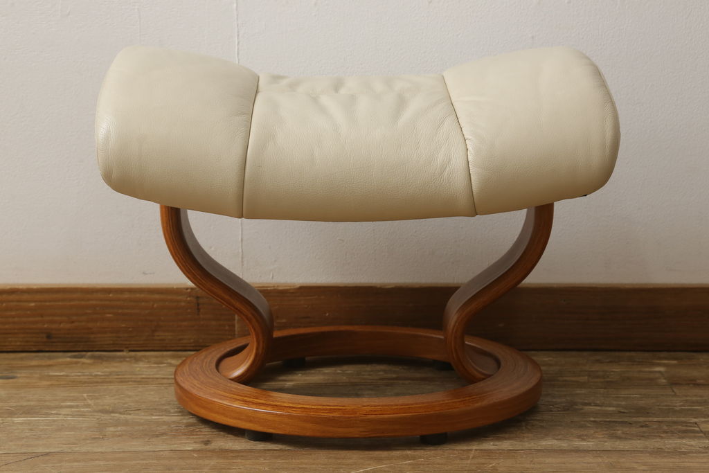 中古　美品　EKORNES(エコーネス)　本革　メイフェア　ストレスレスチェア(S)オットマン付き(定価約28万円)(リクライニングチェア、アームチェア、椅子)(R-056509)