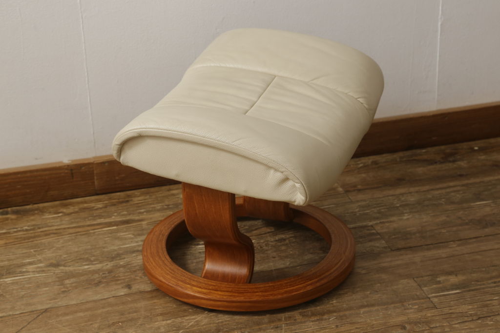 中古　美品　EKORNES(エコーネス)　本革　メイフェア　ストレスレスチェア(S)オットマン付き(定価約28万円)(リクライニングチェア、アームチェア、椅子)(R-056509)